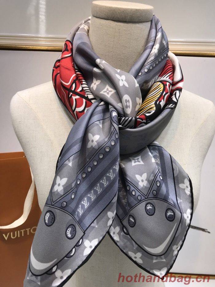 Louis Vuitton Scarf LVS00148